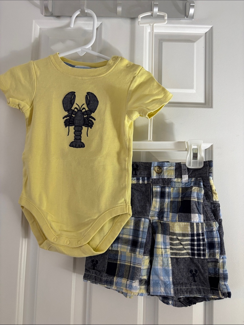 Janie & Jack Yellow Lobster Bodysuit and Plaid Shorts Set for Kids